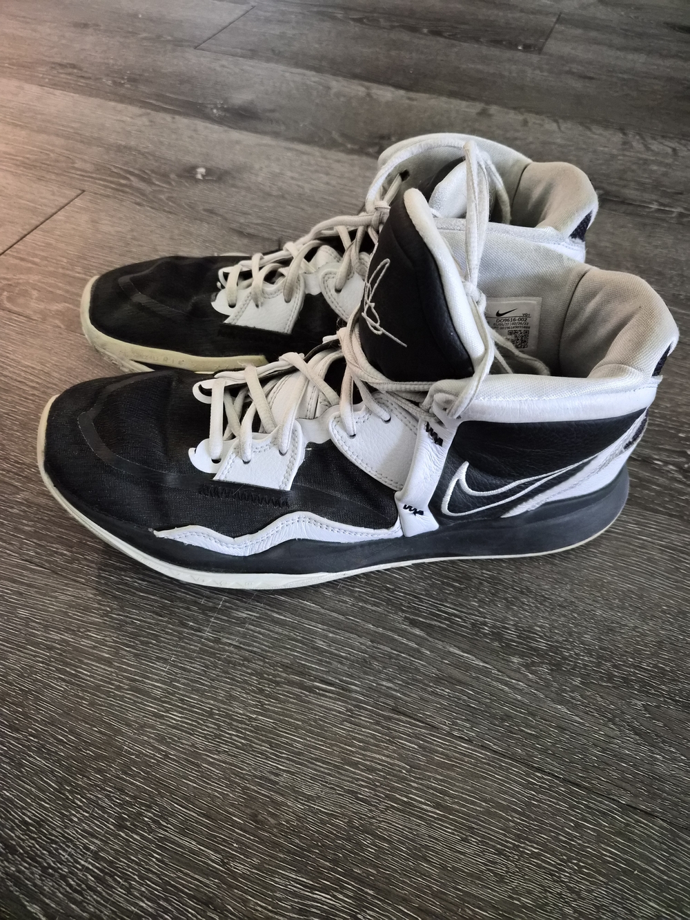 Nike Kyrie Infinity TB "Oreo" – Size 10.5 – Only Used 1 Session!